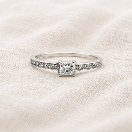 Anillo Princess Riel