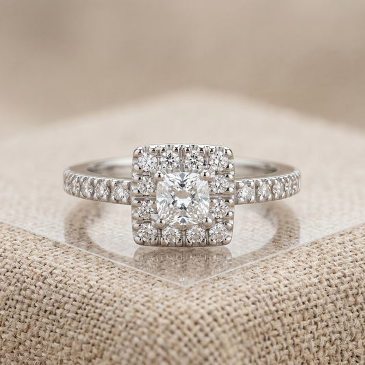 Anillo Halo Cushion Grifas