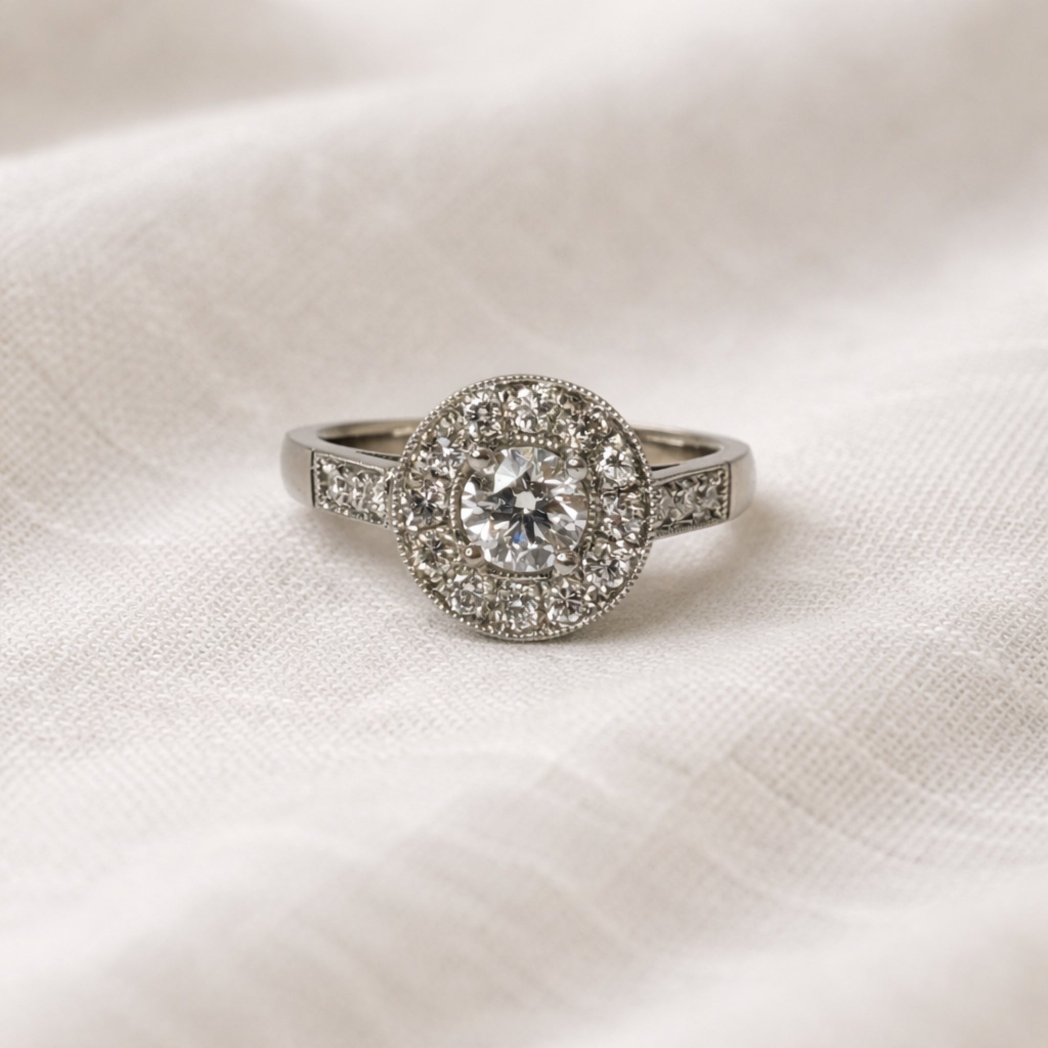 Anillo Halo Ruleteado