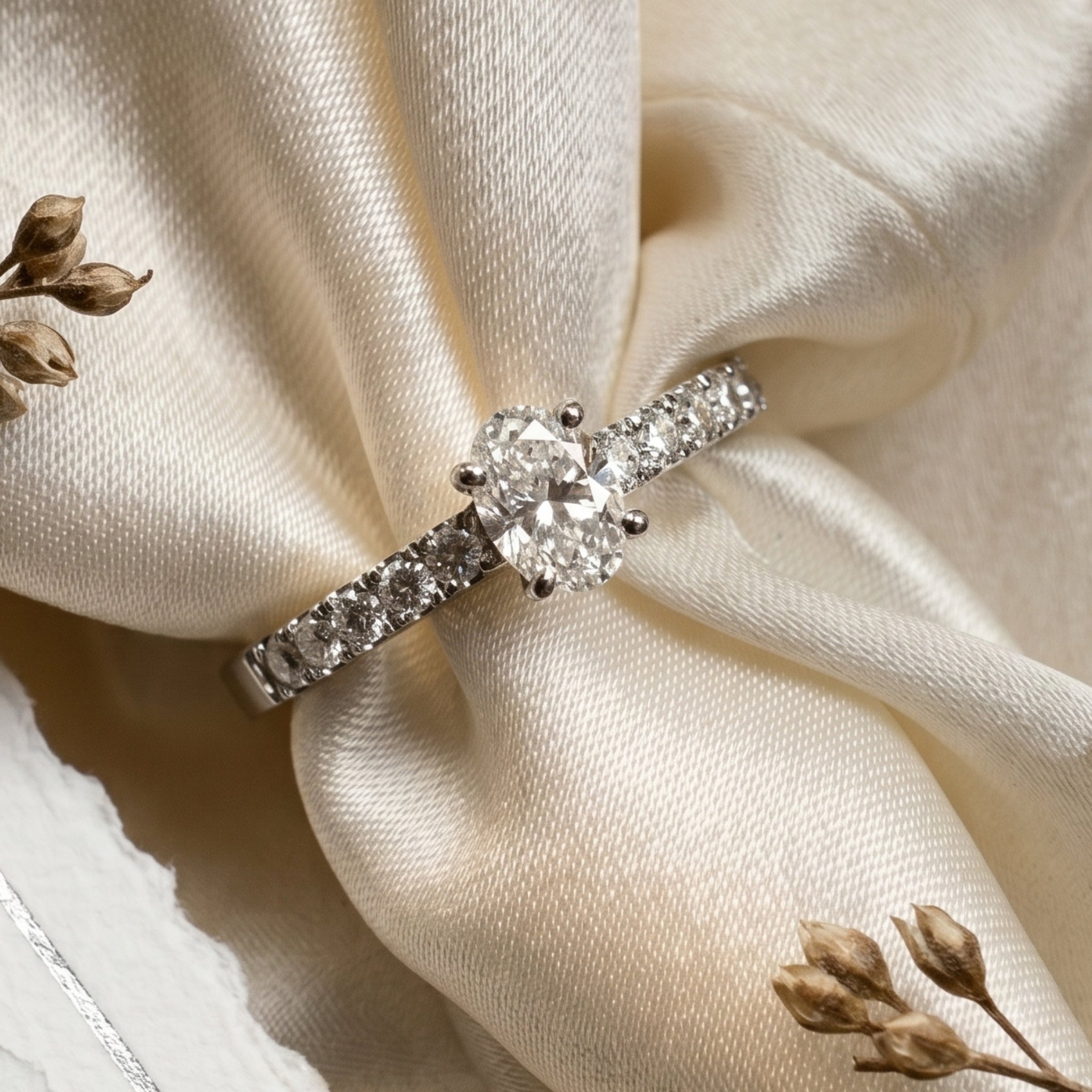 Anillo Solitario Oval Plus