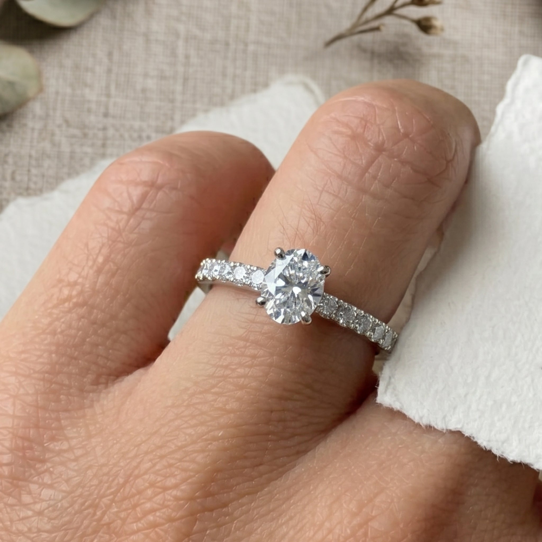 Anillo Solitario Oval Plus