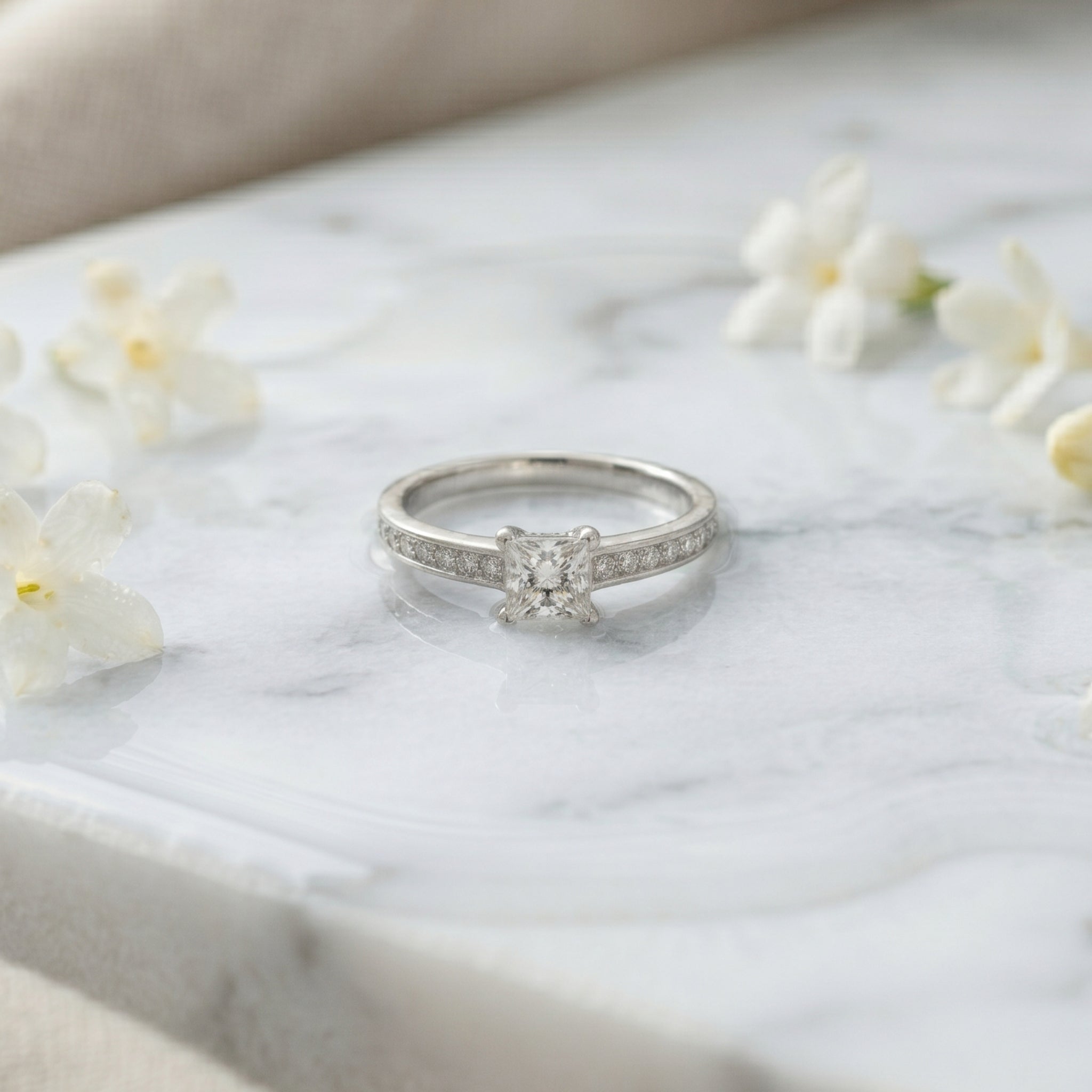 Anillo Princess Riel