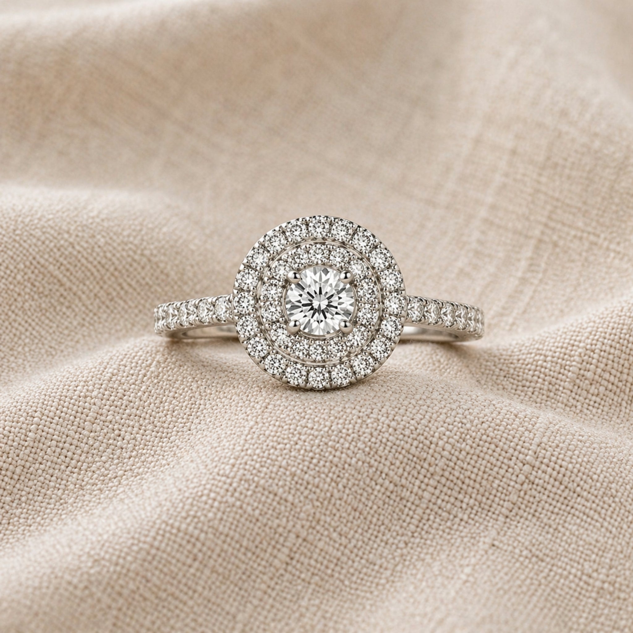 Anillo Doble Halo Grifas