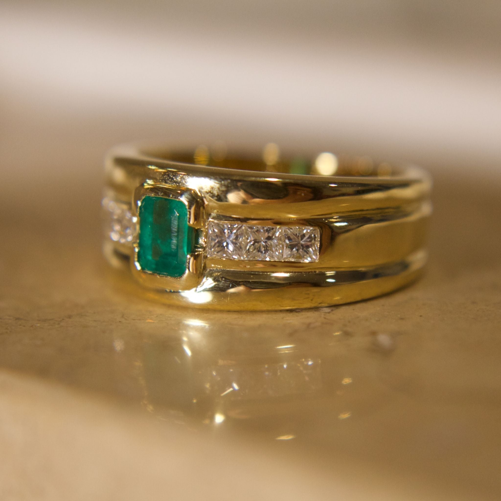 Anillo Esmeralda AU