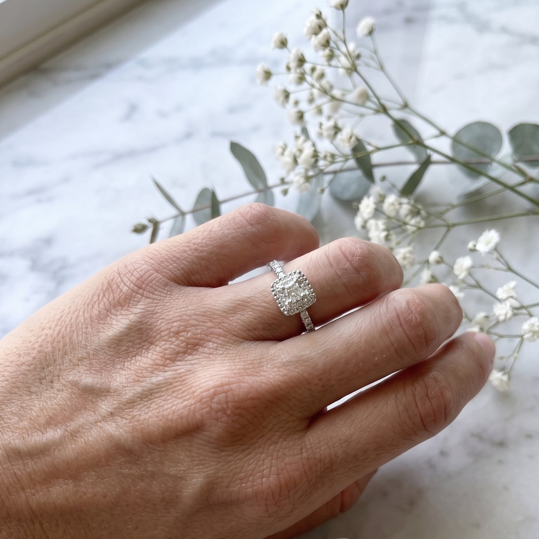 Anillo Halo Cushion Grifas