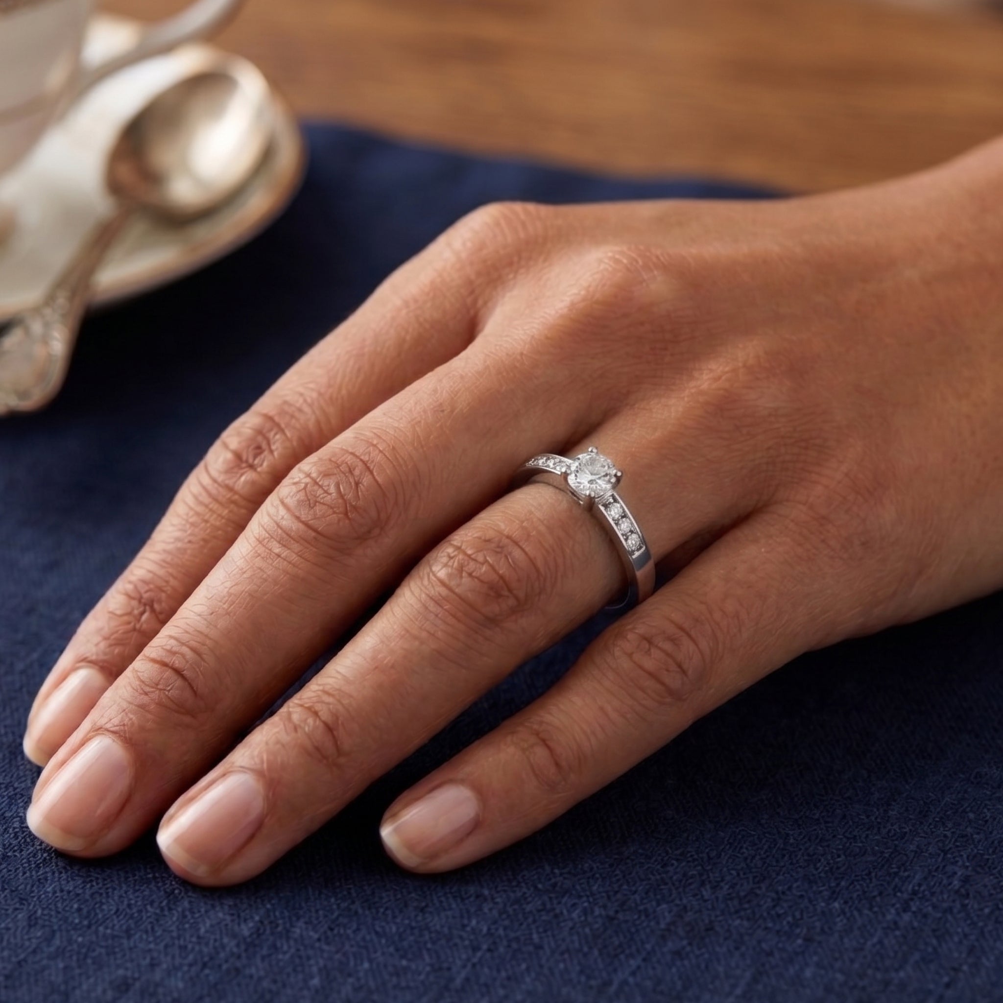 Anillo Solitario Riel