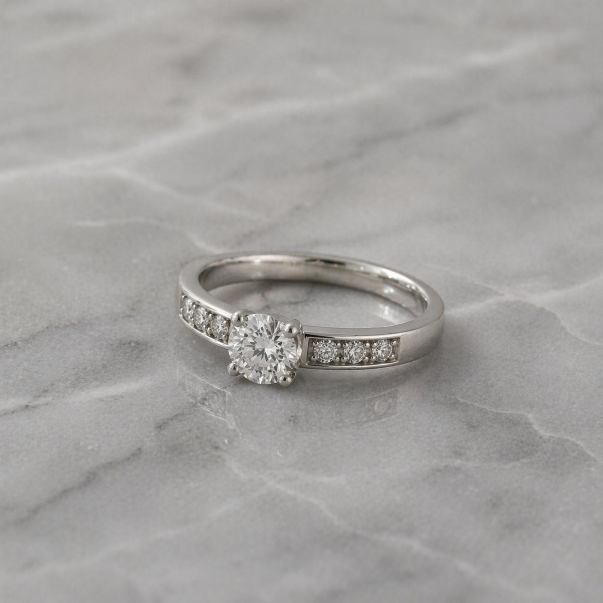 Anillo Solitario Riel