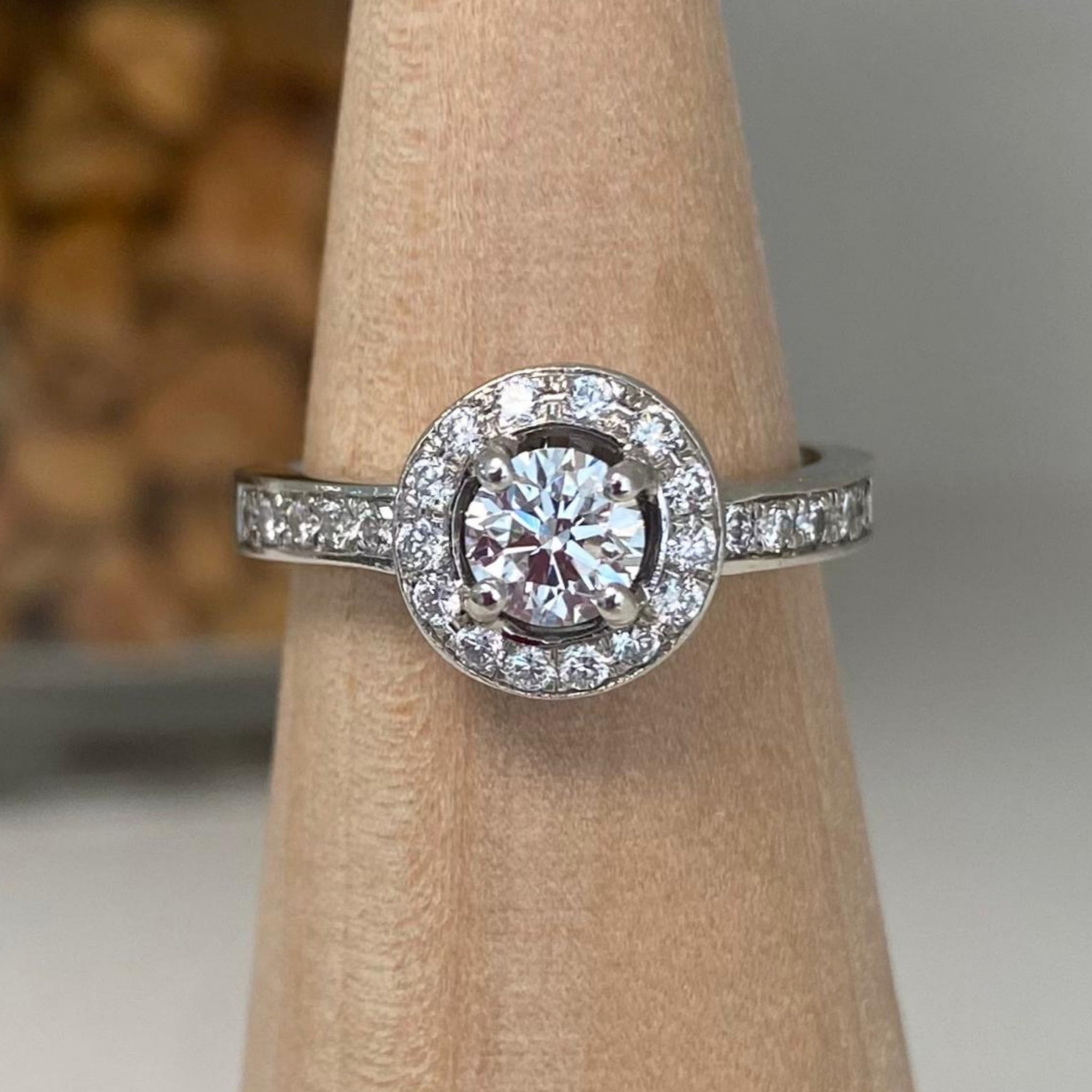 Anillo Halo Riel
