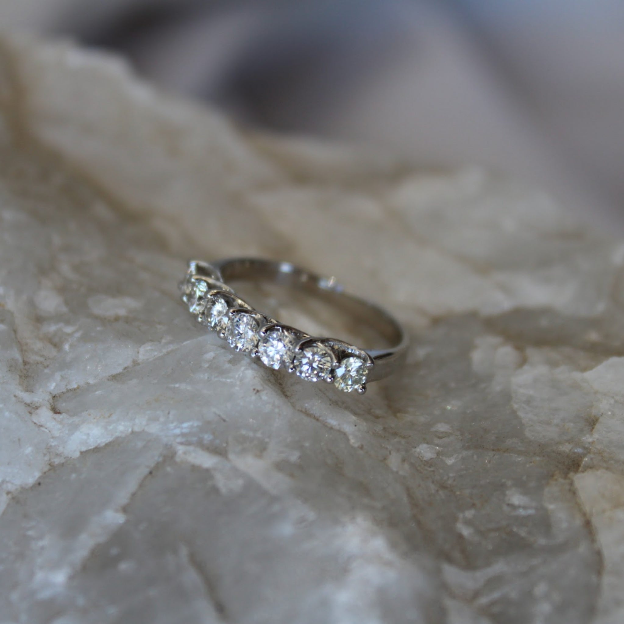 Anillo Cintillo Entrelazado