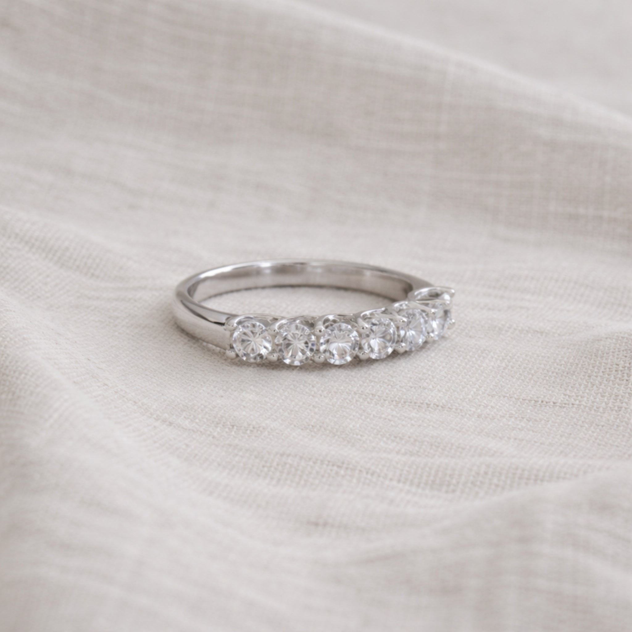 Anillo Cintillo Grifas