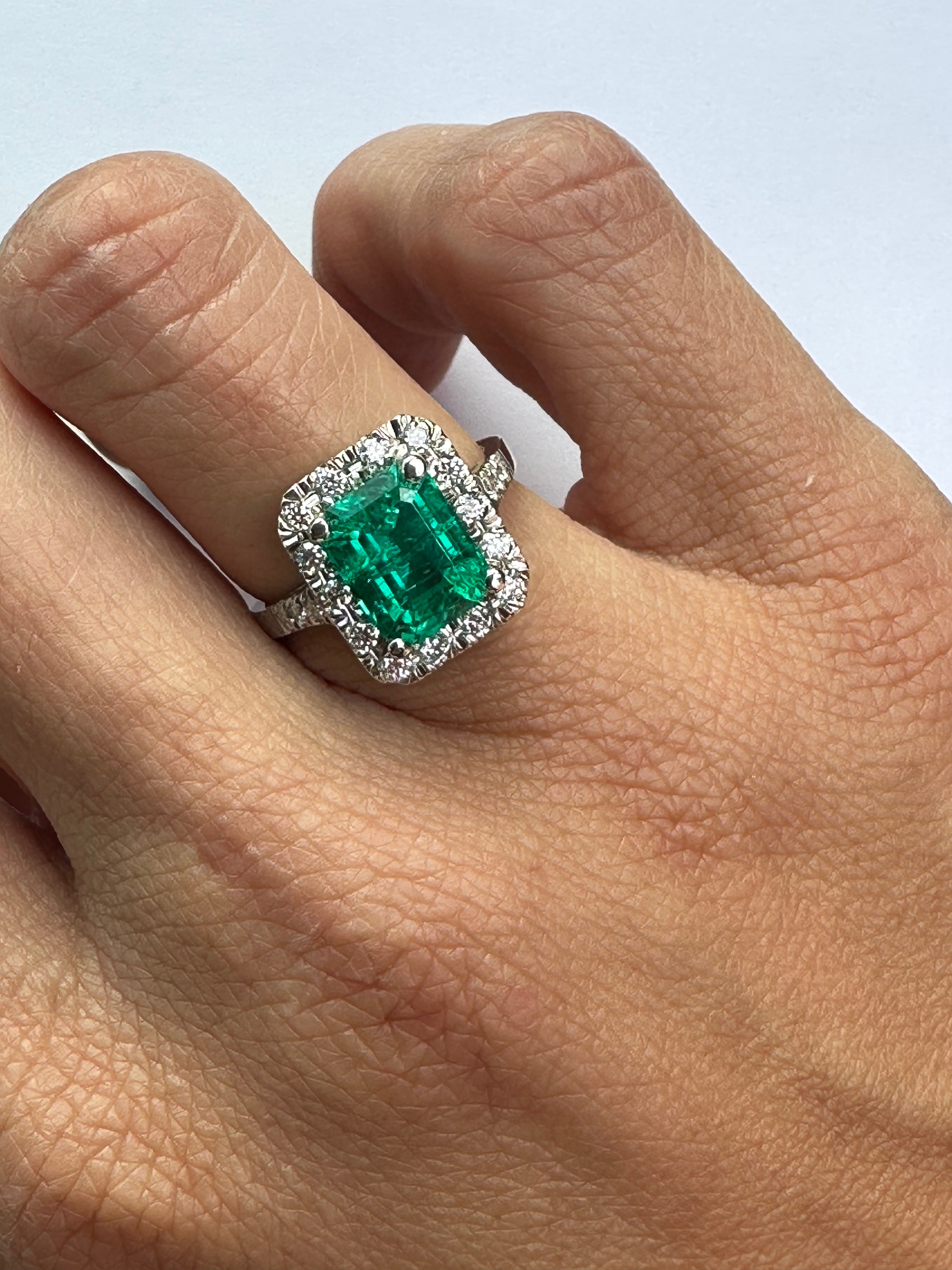 Anillo Esmeralda Halo GP130