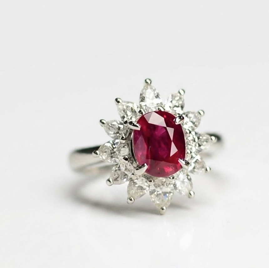 Anillo Halo Pear