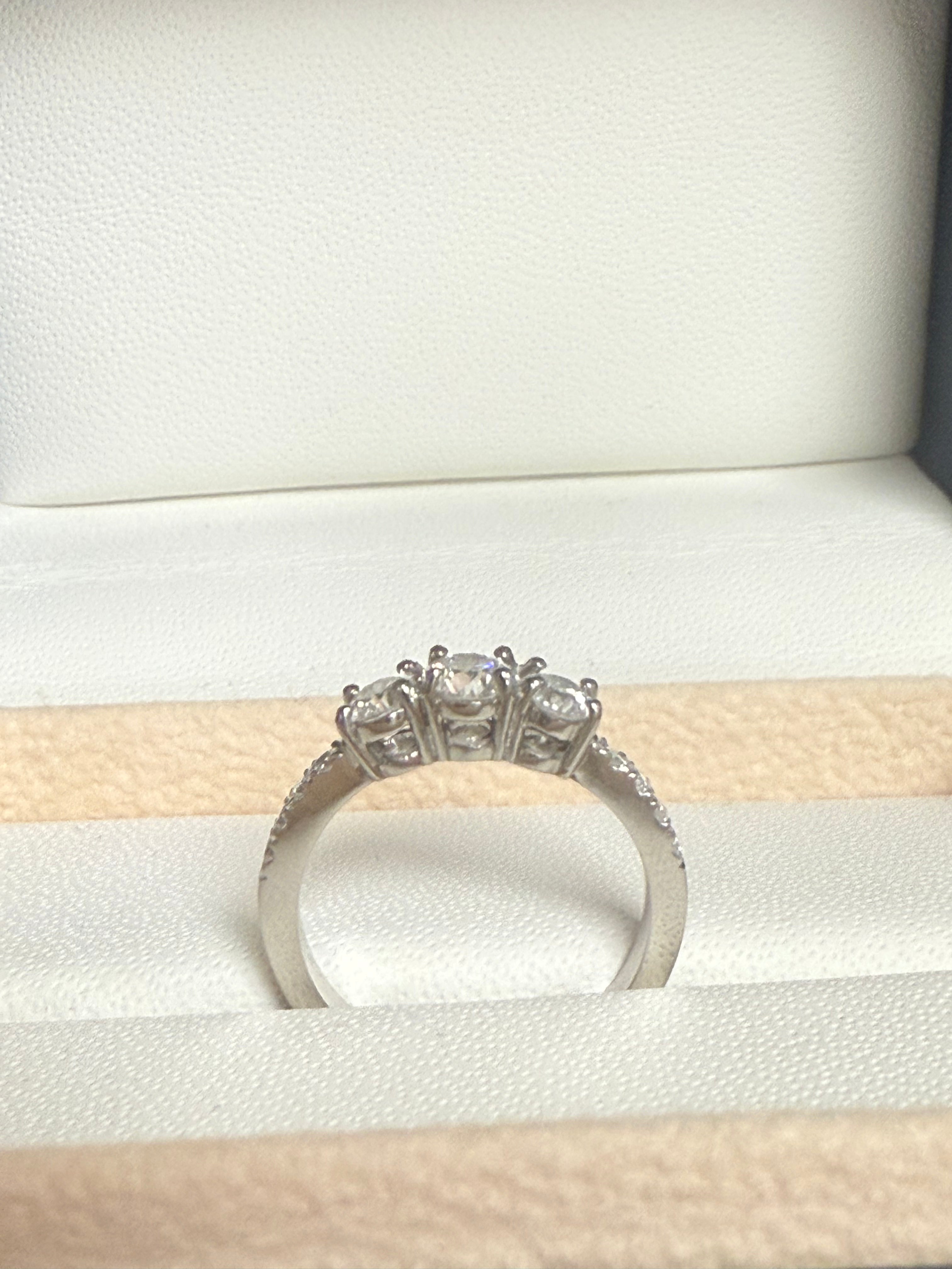 Anillo Tresillo GP175